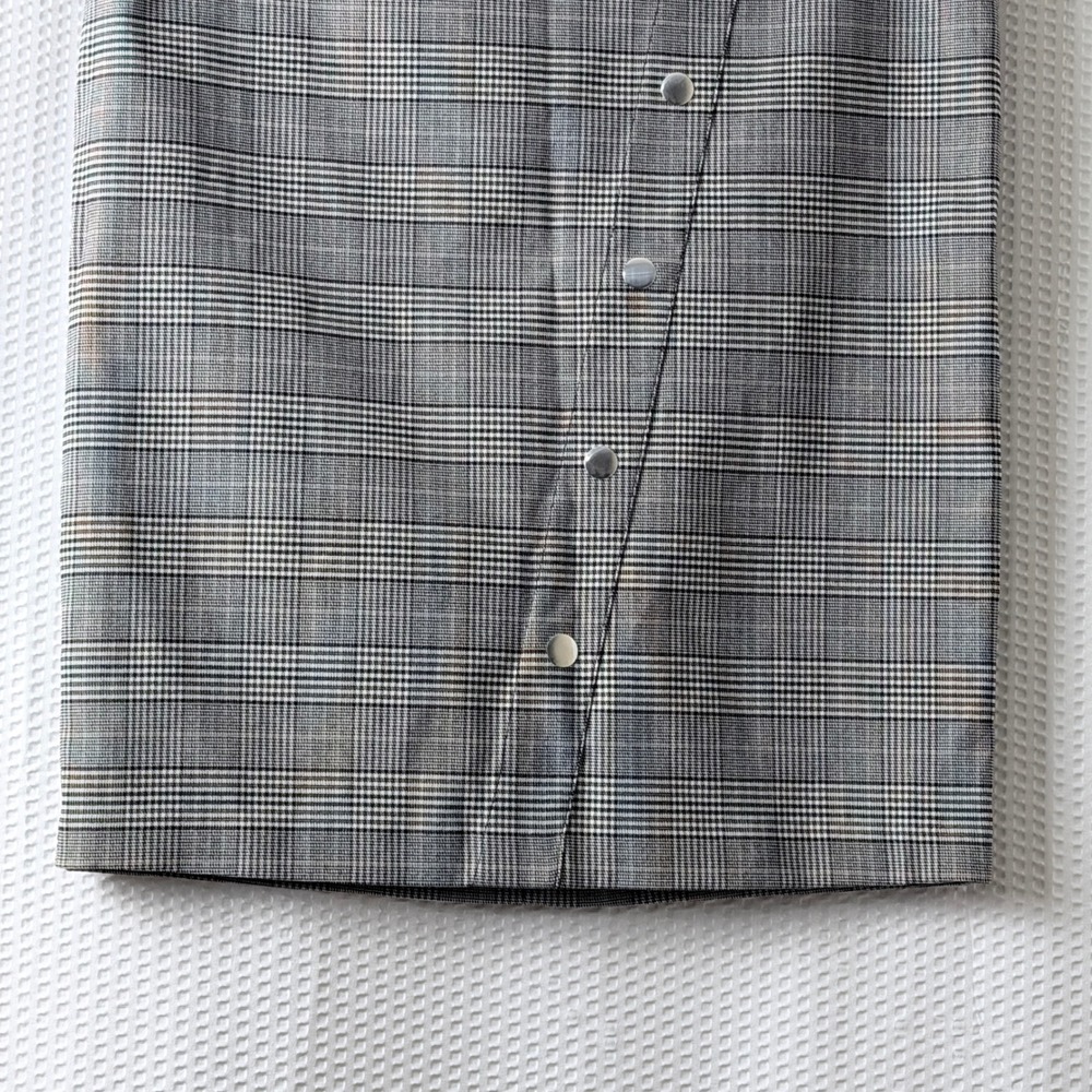 SOHO Apparel Ltd Skirt Womens Medium Gray Plaid Snap Button Midi Pencil Skirt - Picture 4 of 10